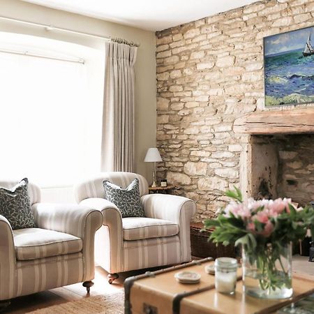 Coombers Mead Cottage Тетбери Экстерьер фото