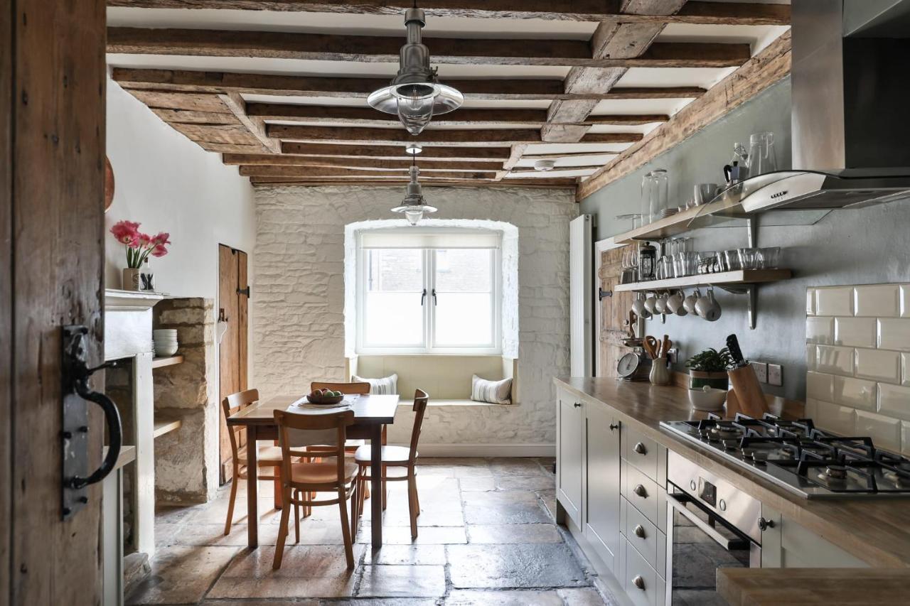 Coombers Mead Cottage Тетбери Экстерьер фото
