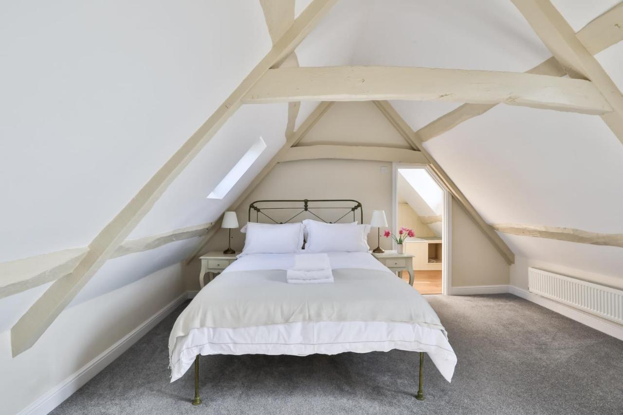 Coombers Mead Cottage Тетбери Экстерьер фото