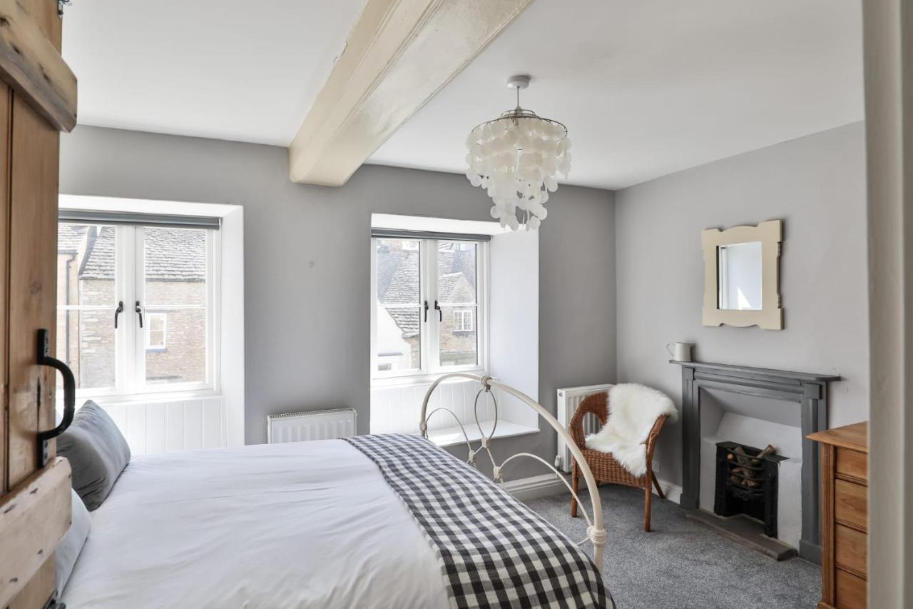 Coombers Mead Cottage Тетбери Экстерьер фото