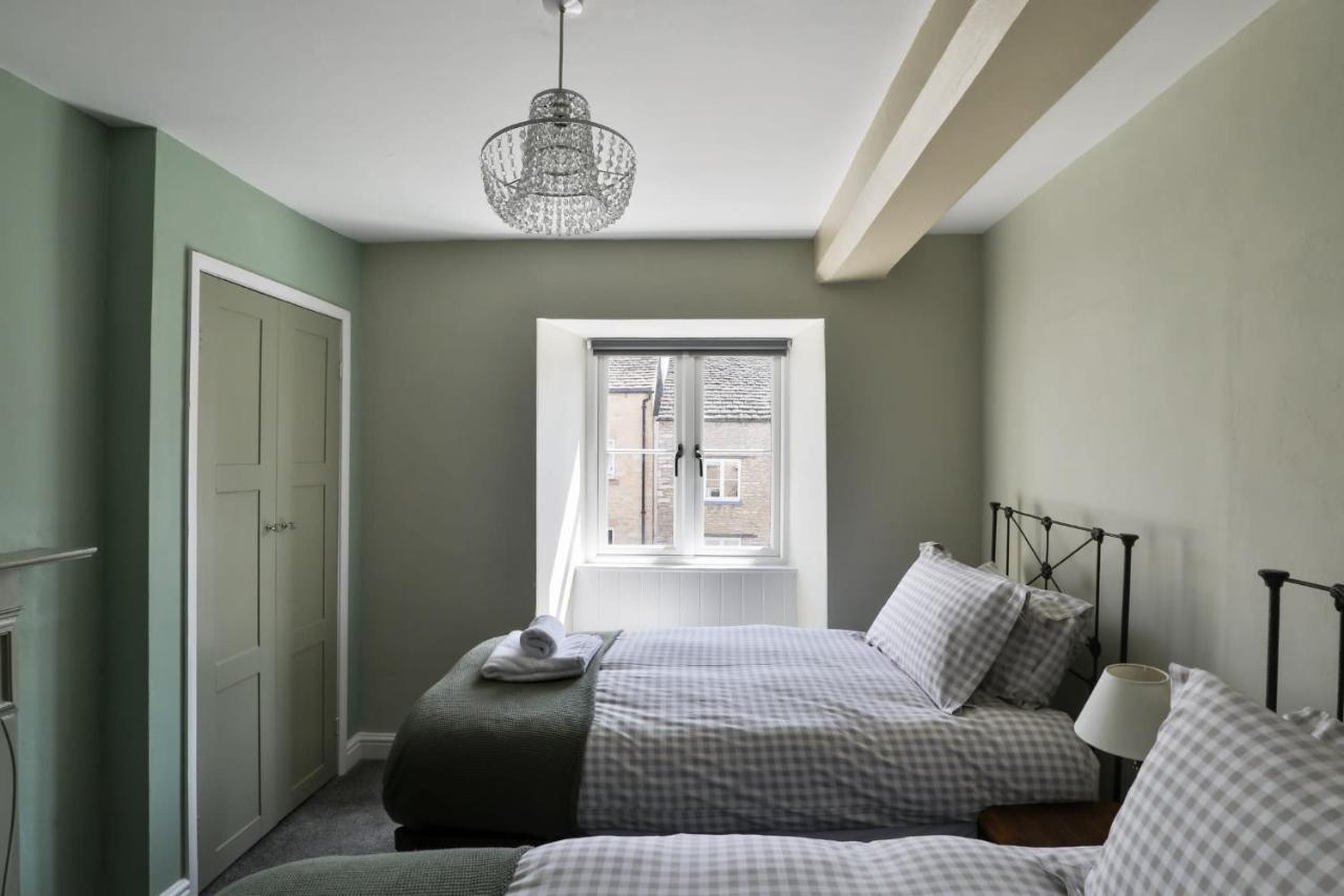 Coombers Mead Cottage Тетбери Экстерьер фото