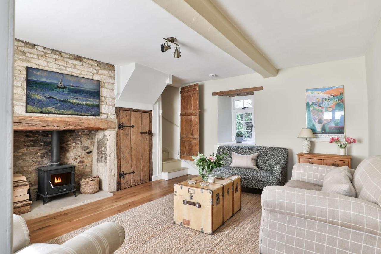 Coombers Mead Cottage Тетбери Экстерьер фото